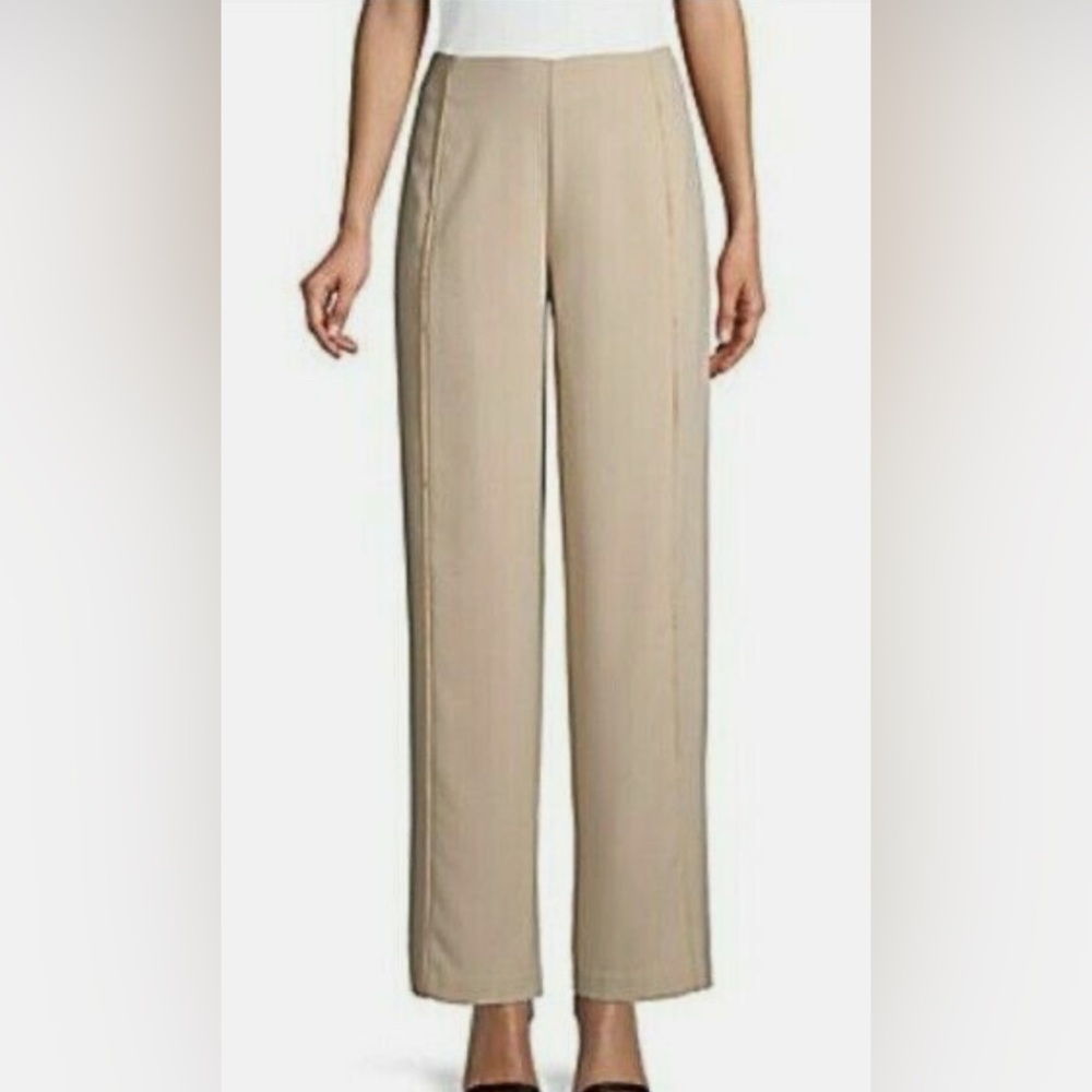 Halston straight leg pants with decorative eyelash lines in front. Beige. 10 NWT